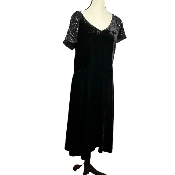 NWT Talbots Festive Black Velvet Sequin Sleeves V-Neck Midi Dress 14P Holidays - Picture 8 of 14